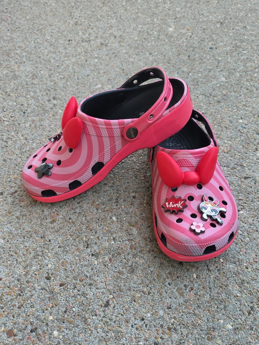 Crocs X Powerpuff Girls Blossom Pink Classic Clog Size 9